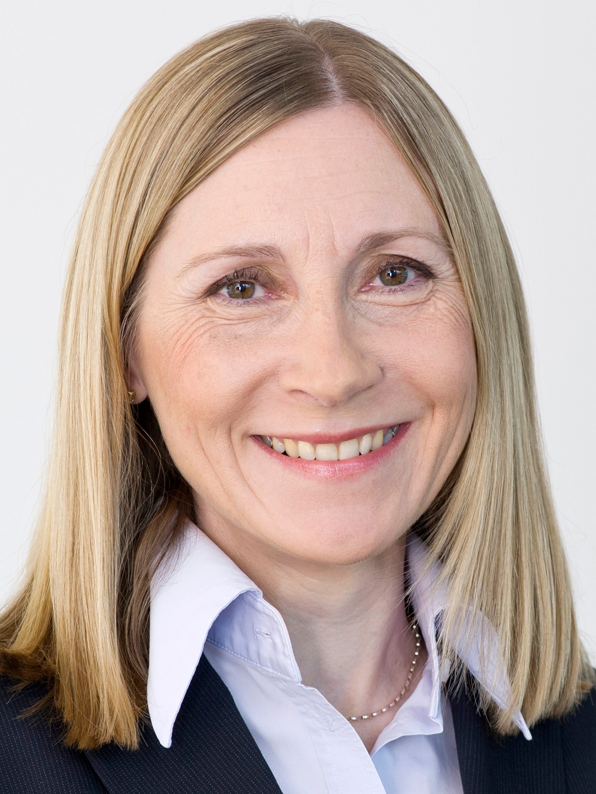 Petra Meuwsen, AHG Allgemeine Hospitalgesellschaft AG