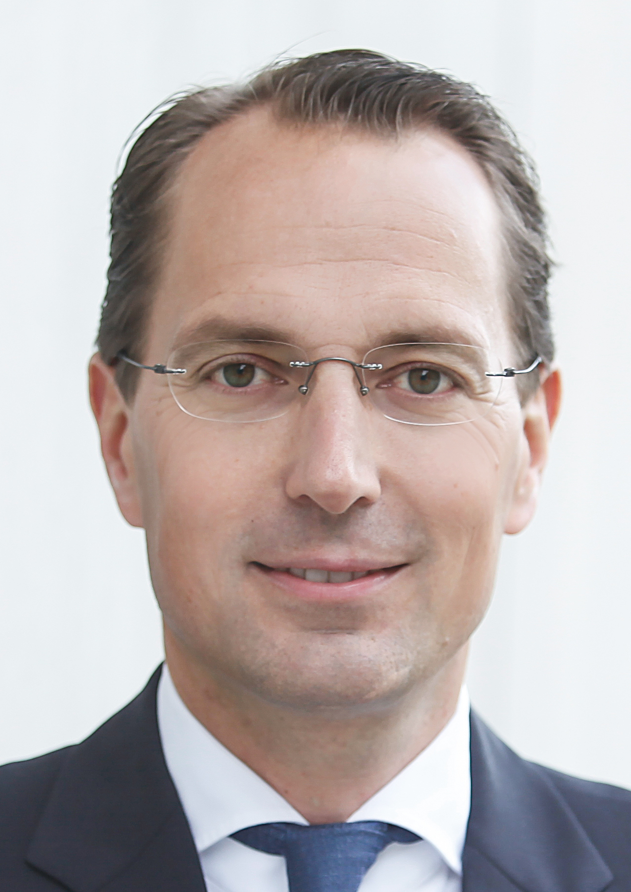 Jan Kümmel, Schmidt + Clemens Gruppe