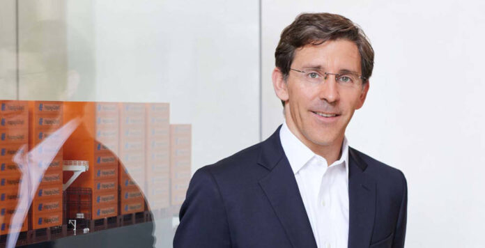 Er hat die vergangenen viereinhalb Jahre der Hamburger Reederei Hapag-Lloyd maßgeblich mitbestimmt, kommenden Februar wird aber Schluss sein: Nicolás Burr kehrt in seine Heimat Chile zurück.