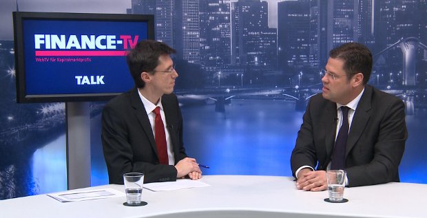 Grenkeleasing-CFO Jörg Eicker (rechts) bei FINANCE-TV: „Keine Margenverwässerung durch Factoring“