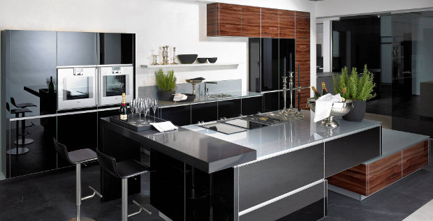 Der angeschlagene Küchenbauer Alno hat sich durch ein positives operatives Ebitda und einen Zahlungsaufschub bei seinen Investoren Zeit gekauft. Doch ein Turnaround ist das noch nicht.