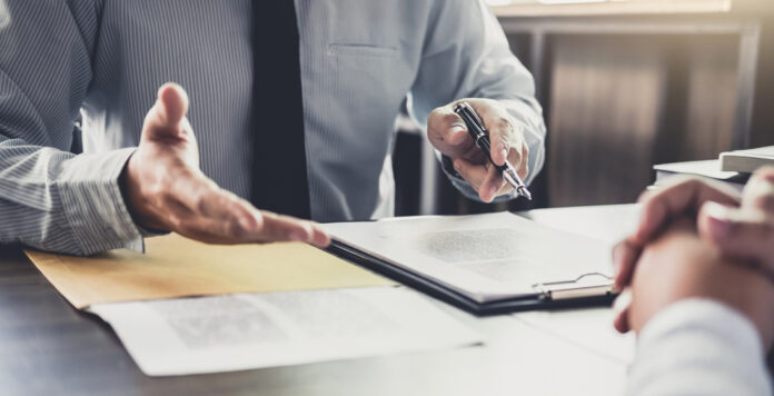 Alvarez & Marsal holt Jeannette von Ratibor für das CFO-Services-Geschäft.