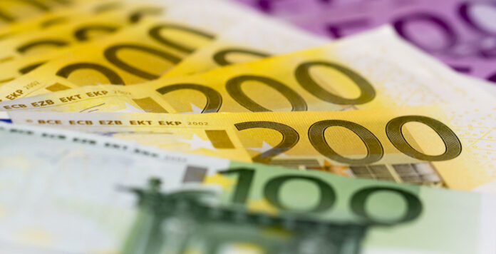 CFO, Treasurer, Buchhalter, Controller & Co.: Wer bekommt die höchste Vergütung? Der FINANCE-Gehaltsreport 2019 gibt Aufschluss.