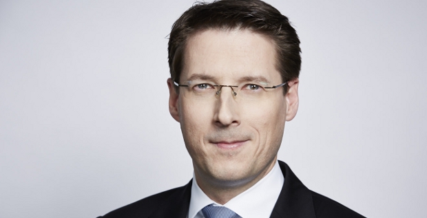 Björn Waldow ist seit April 2015 CFO bei Sixt Leasing. Seine Mission: das Spin-off von der früheren Konzernmutter finanziell unabhängig machen. Mit einer 250 Millionen Euro schweren Anleihe ist er diesem Ziel wieder ein Stück näher gekommen.