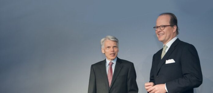 Andreas Barner (rechts) mit seinem Nachfolger Hubertus von Baumbach. Die beiden arbeiten seit 2009 gemeinsam in der Unternehmensleitung von Boehringer Ingelheim.