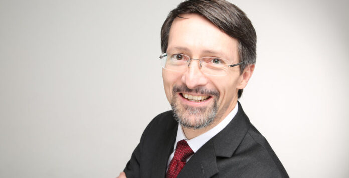 Peter Spitlbauer wechselt von Media Saturn Deutschland zur Berner Group. In beiden Unternehmen gab es zuletzt mehrere CFO-Wechsel.
