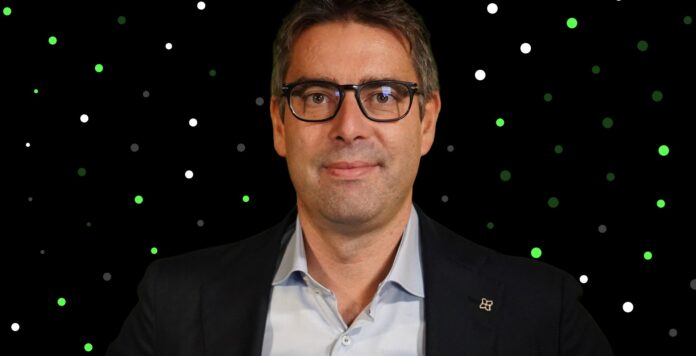 CFO Guido Torrini scheidet bei Celonis aus und übergibt an Carlos Kirjner.