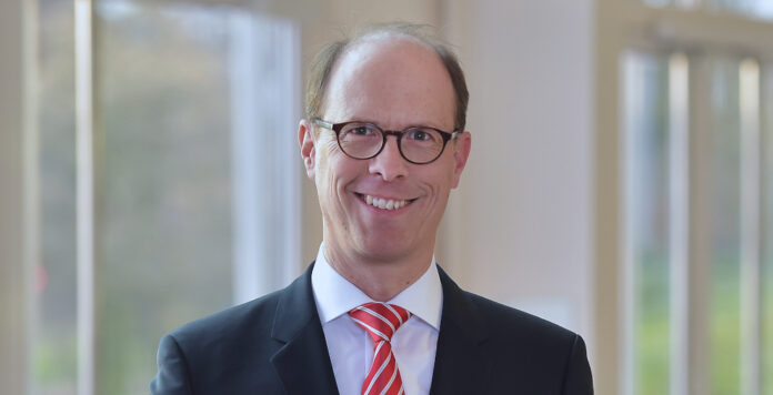 Der designierte RWE-CFO Michael Müller sprach auf der Green FINANCE über die Herausforderungen bei der Transformation des Energieriesen.