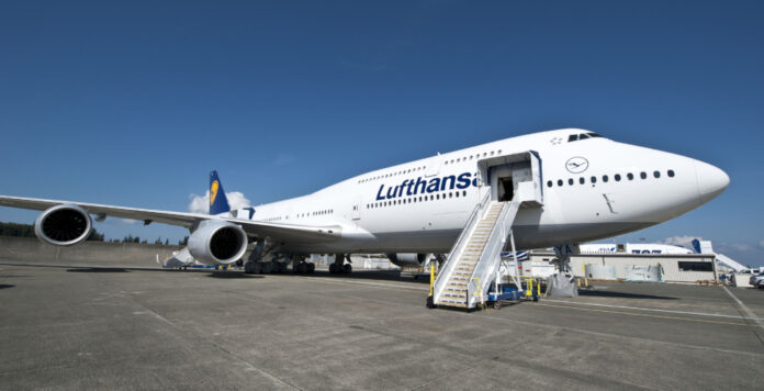Wegen des Coronavirus bleiben bei der Lufthansa fast ein Viertel der Maschinen vorübergehend am Boden.