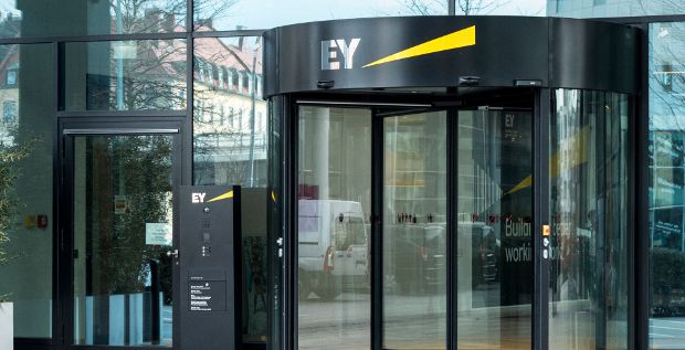 Ernst & Young zieht nach und verstärkt mit dem Kauf von Innovalue das Beratungsgeschäft.