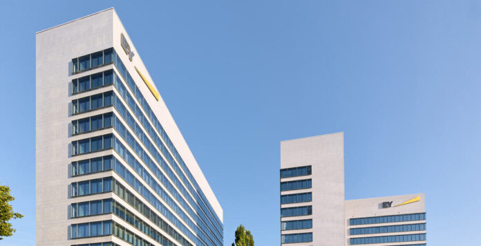 Die Frage zur Verschwiegensheitsverpflichtung ist geklärt: Zeugen von EY dürfen vor dem Untersuchungsausschuss des Bundestags zum Fall Wirecard aussagen.