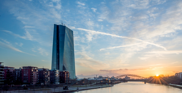 Die Europäische Zentralbank (im Bild die Frankfurter Zentrale) will Leveraged-Finance-Deals stärker beaufsichtigen.