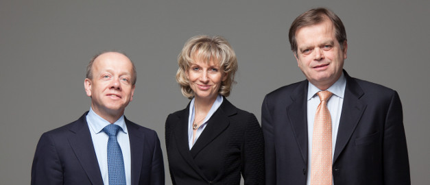 Nach dem Ausscheiden von Ulrich Wippermann (rechts im Bild) leiten nun Marina Attawar und Frank Hock die Geschäftsführung.