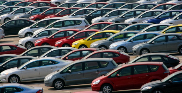 In der Automobilbranche wird der Einstieg der Familie Hastor bei Grammer mit Sorge gesehen. Der weiße Ritter Ningbo Jifeng kann allerdings vorerst nicht eingreifen.