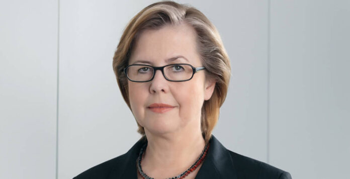 Margarete Haase tritt nach neun Jahren bei dem Motorenhersteller Deutz ihr Amt als Finanzchefin an Andreas Strecker ab.