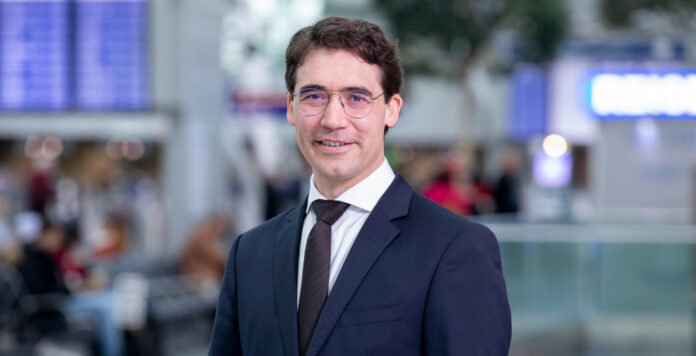 Lars Mosdorf ist seit 2019 CFO des Düsseldorfer Flughafens.