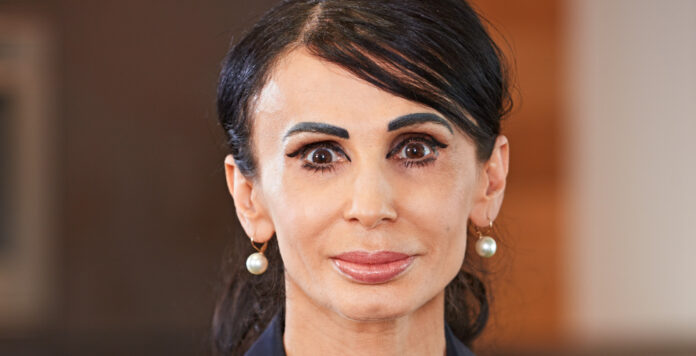 Ex-Alno-Finanzchefin Ipek Demirtas: Alno-Insolvenzverwalter Martin Hörmann will das alte Management in Regress nehmen. Angeblich soll Alno schon Jahre vor dem Insolvenzantrag pleite gewesen sein.