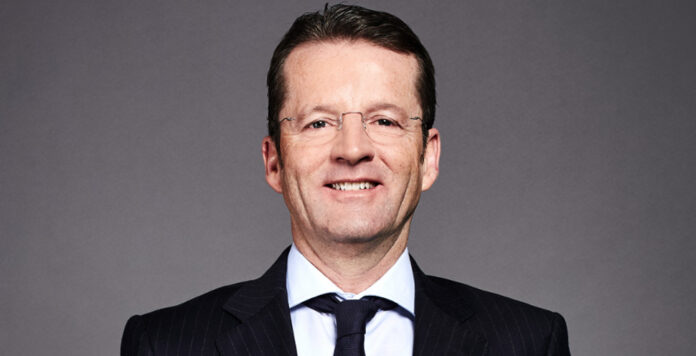 RBI-Kapitalmarktvorstand Klemens Breuer beerbt Stephan Schüller als Chef des Bankhaus Lampe.