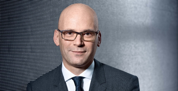 Der bisherige Finanzvorstand Mark Langer steigt bei Hugo Boss auf und wird neuer Vorstandsvorsitzender.