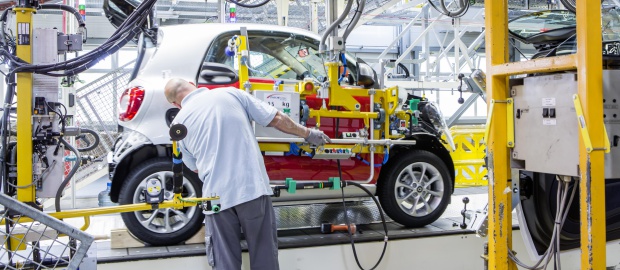 Daimler hat seine restliche Beteiligung an Tesla verkauft – die Zusammenarbeit soll aber weiter bestehen.