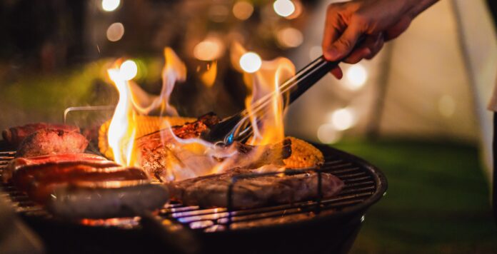 Ob wir im Sommer wohl alle wieder gemeinsam draußen grillen dürfen? Miele geht davon aus und hat diese Woche in dem Bereich zugekauft.