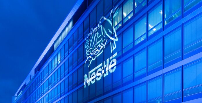 Nestlé stellt sich durch Verkauf des Süßwarengeschäfts neu auf.