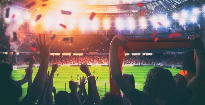 Volle Stadien mit jubelnden Fans: Bis es wieder soweit ist, dürften wohl noch ein paar Monate vergehen. Das Fußballgeschehen dennoch mitverfolgen können Fans über die App Onefootball, an der sich jetzt unter anderem der DBF beteiligt hat.