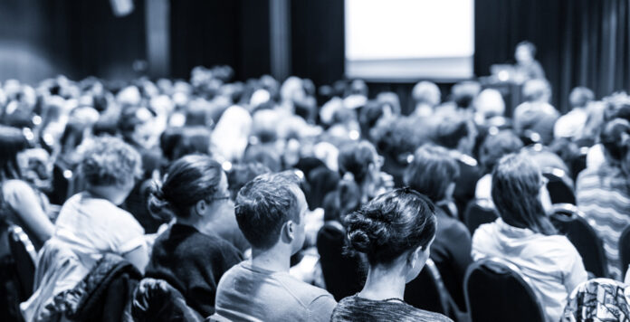 Investoren machen ihre Abstimmungsrichtlinien zur Managervergütung immer konkreter und transparenter.