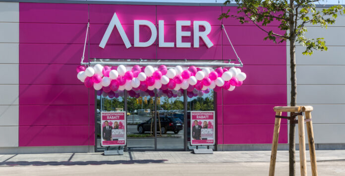 Im laufenden zweiten Lockdown mussten die Adler Modemärkte Insolvenz in Eigenverwaltung beantragen.