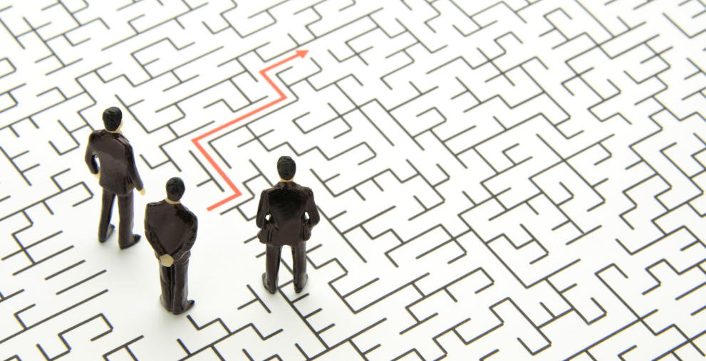 Wie kommt die Restrukturierung am besten zum Ziel? Eine Sanierungsmoderation kann helfen, den richtigen Weg zu finden.