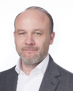 Legt den Finger in die Wunde: Accenture-Experte Max Thomiak beobachtet, dass CFOs unter einem höheren Erwartungsdruck leiden.
