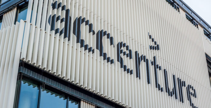 Accenture baut seinen Cloud-Bereich mit zwei M&A-Deals aus.