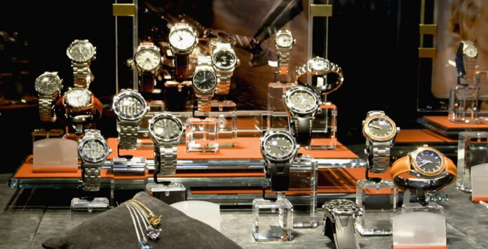 Das Online-Luxusuhren-Portal Chrono24 kann in einer neuen Finanzierungsrunde den PE-Investor General Atlantic für sich gewinnen.