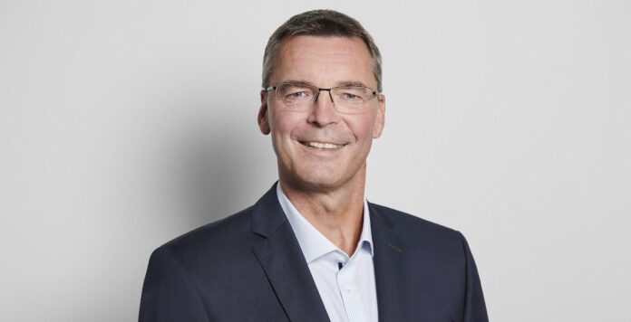 Holger von Hebel wird CFO bei Bosch Rexroth. Er folgt auf Markus Forschner, der zum Gruppen-CFO aufsteigt.