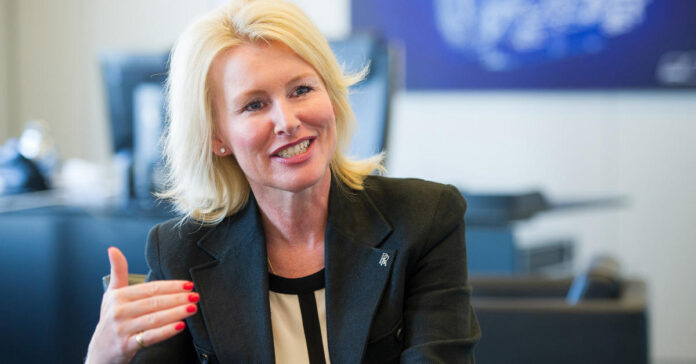 Die Schwedin Louise Öfverström will die Transformation bei Rolls-Royce Power Systems vorantreiben.