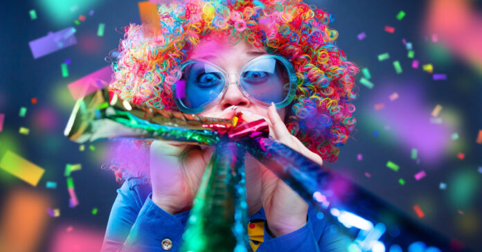 Es wird wieder gefeiert: Nach dem Corona-Einbruch hat der Karnevalsartikelhändler Rubies’s Deutschland neue Eigentümer gefunden. Foto: karepa - stock.adobe.com