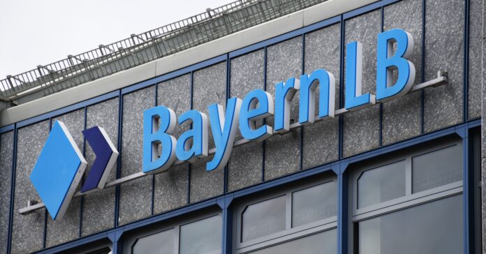 Klare Ansage: Die BayernLB macht künftig kein Leveraged-Finance-Geschäft mehr. Bestehendes Geschäft wird noch begleitet, danach ist aber Schluss. Foto: nmann77 - stock.adobe.com