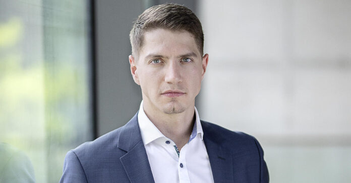 Im Oktober 2020 ist Lukas Linnig mit 26 Jahren zum Finanzchef aufgestiegen.