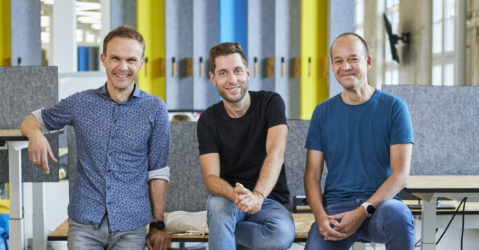Die Gründer haben gut lachen: Ihr Chemnitzer Start-up Staffbase ist jetzt über 1 Milliarde Euro wert.