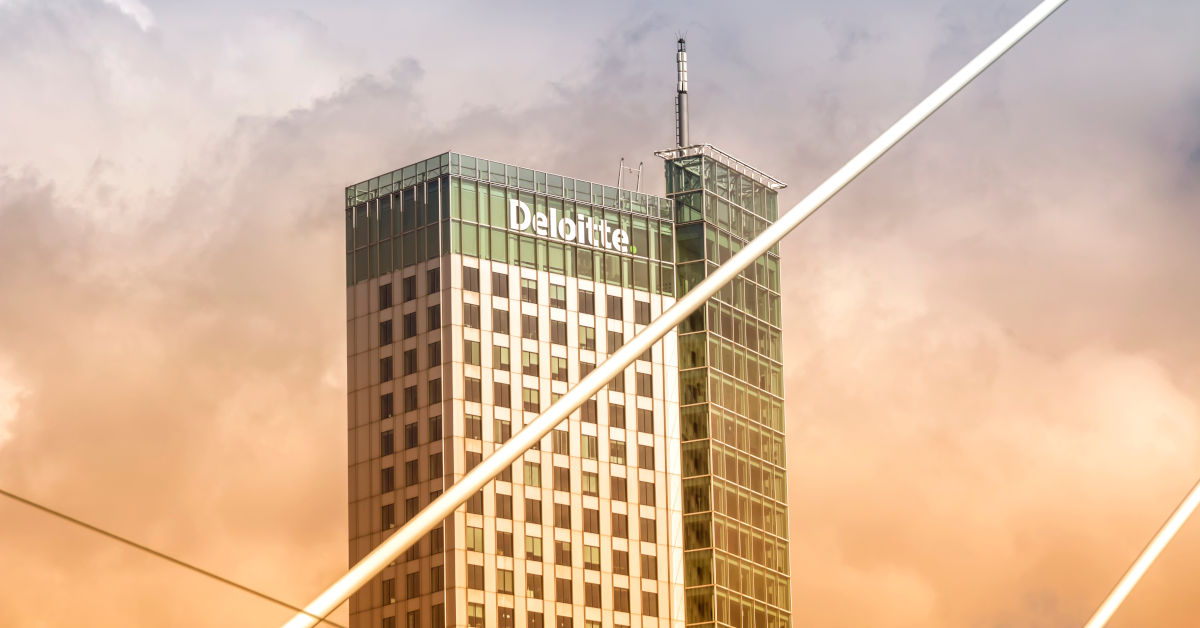 Die Nummer 1 unter den Big Four im Wirtschaftsprüfungsgeschäft bleibt zwar PwC - doch Deloitte hat 2022 die stärkste Entwicklung hingelegt. Foto: stock.adobe.com/doganmesut