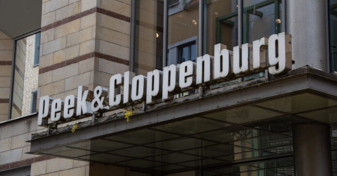 Peek & Cloppenburg hat im Rahmen eines Schutzschirmverfahrens seine Führungsriege freigestellt.