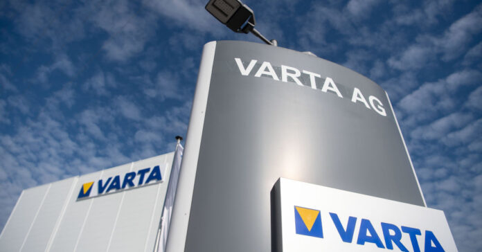 Varta steht kurz vor der Insolvenz. Der Batteriehersteller möchte sich nun durch ein Starug-Verfahren retten. Foto: nmann77 -stock.adobe.com