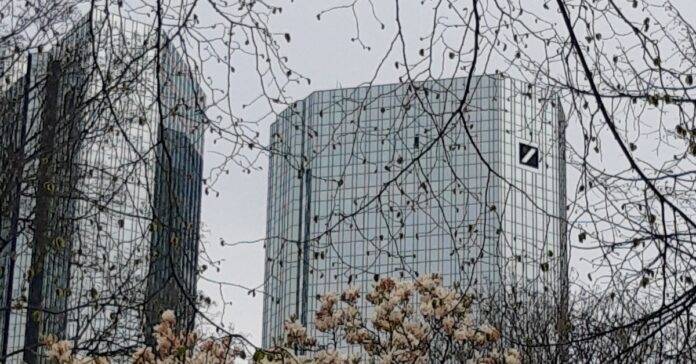 Die Deutsche Bank ist den Sonderbeauftragen für Geldwäscheprävention los. Der Aufseher der Bafin war seit 2018 im Haus. Foto: Raphael Arnold, FINANCE