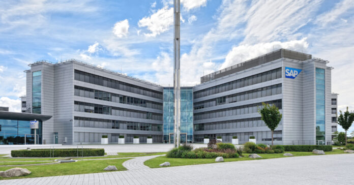 Der Walldorfer SAP-Konzern drängt seine Kunden in die Cloud. Profitieren am Ende beide Seiten davon? Foto: SAP