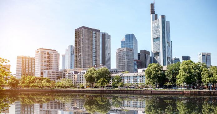 Bei der DBAG gibt es einen Abgang auf Geschäftsleitungsebene. Foto: rh2010 - stock.adobe.com