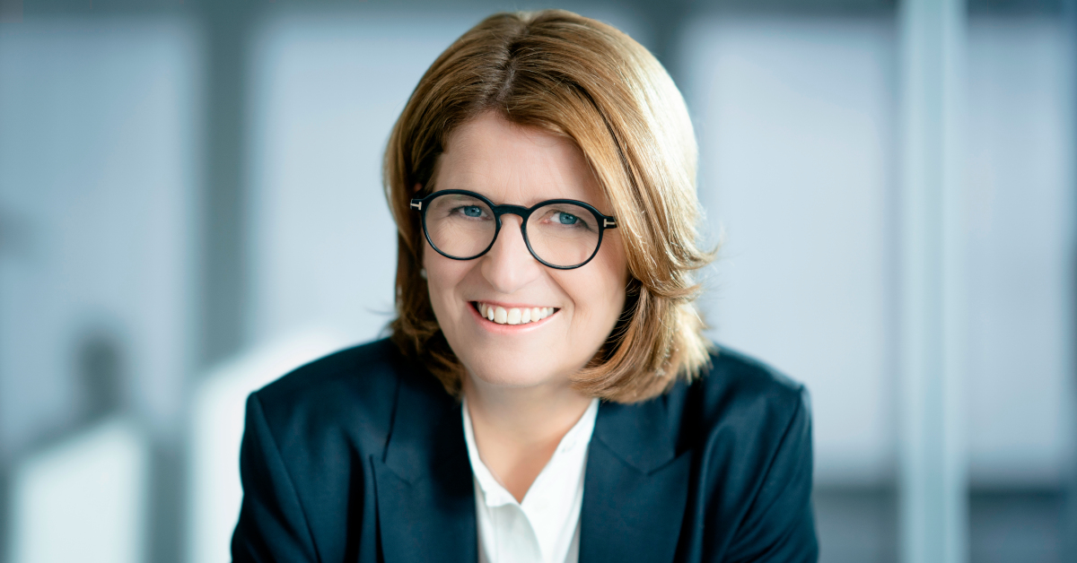 HHLA-CFO Annette Walter im Interview - FINANCE