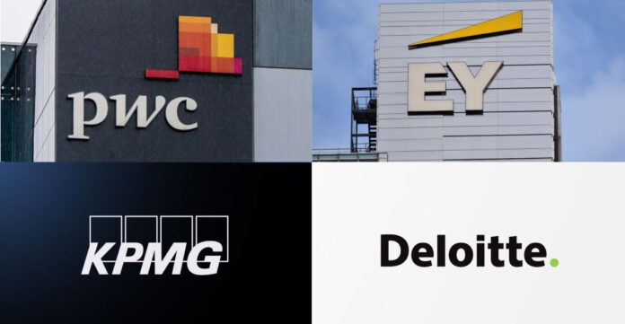 Die Personalie Viebrock zeigt: Die PE-finanzierten Herausforderer rütteln an der Vormachtstellung der Big Four. Foto: Trung Nguyen (Bild l.o.), OlekAdobe (Bild r.o.), monticello (Bild l.u., r.u.) - stock.adobe.com