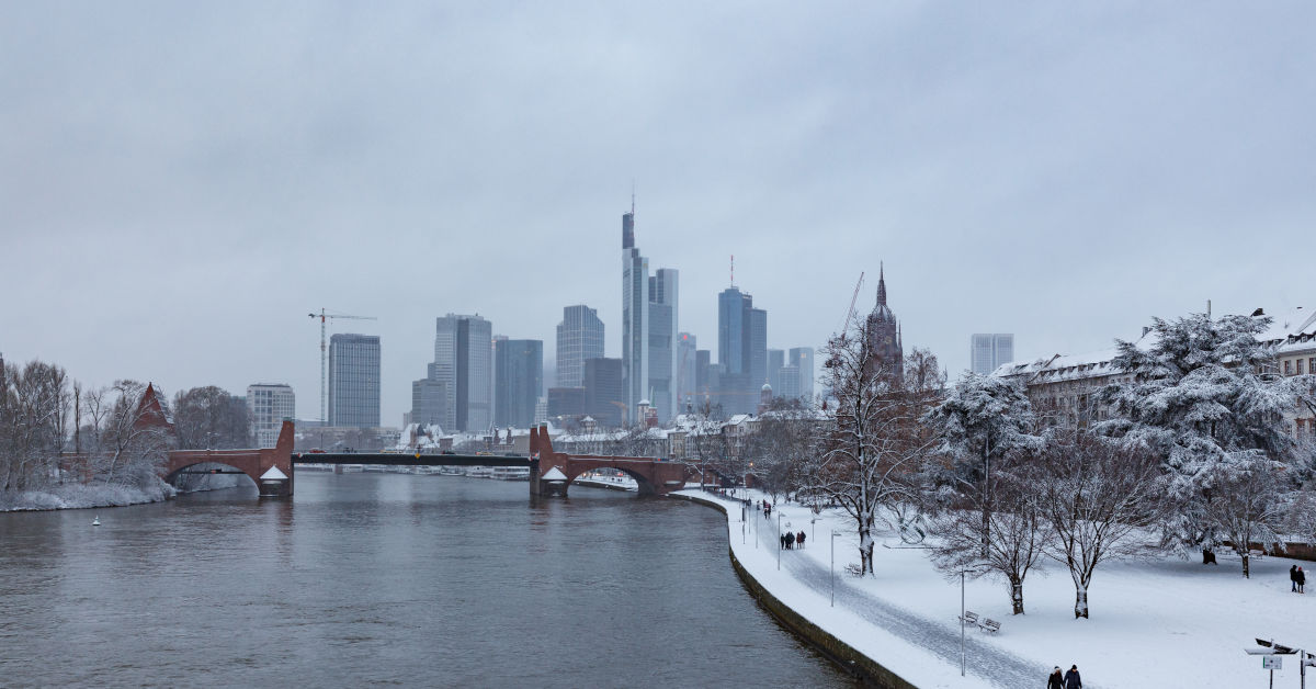 In Frankfurt entsteht eine neue kapitalmarktorientierte Kommunikationsberatung mit prominenten Gesichtern. Foto: photoart_tr – stock.adobe.com