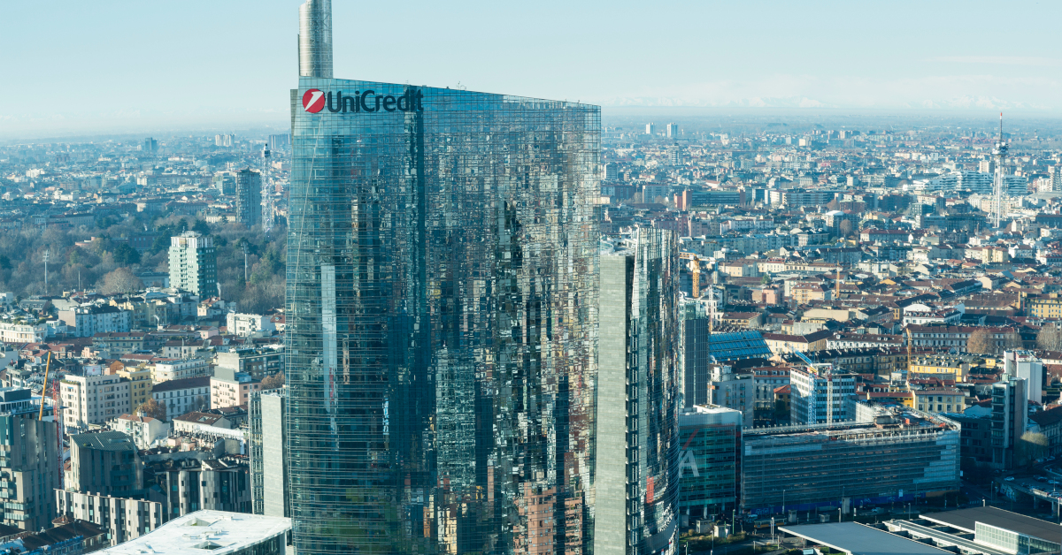 Im Übernahmekampf zwischen Unicredit und der Commerzbank zieht sich die Schlinge um die Frankfurter weiter zu. Foto: Arcansél - stock.adobe.com