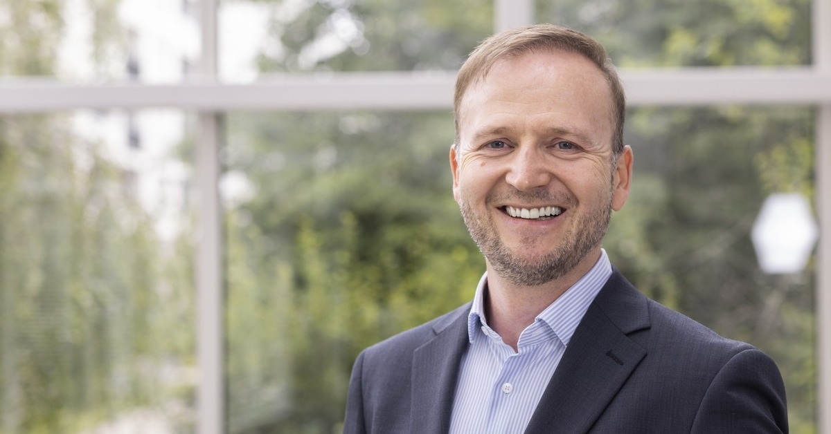 Kevin Voß von Verdi hält das Vorgehen von Unicredit bei der Commerzbank-Übernahme für unlauter. Foto: Verdi